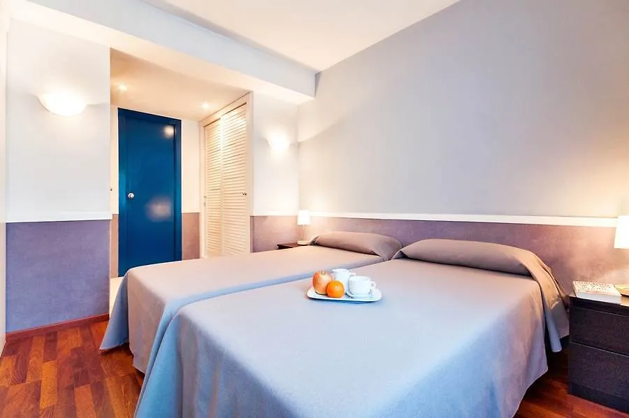 Apartamentos Descartes برشلونة