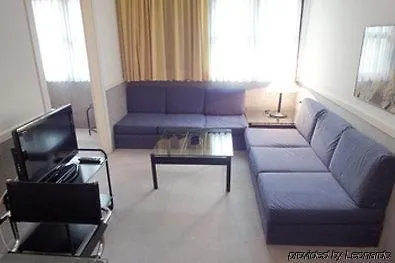 Apartamentos Descartes برشلونة 0*,
