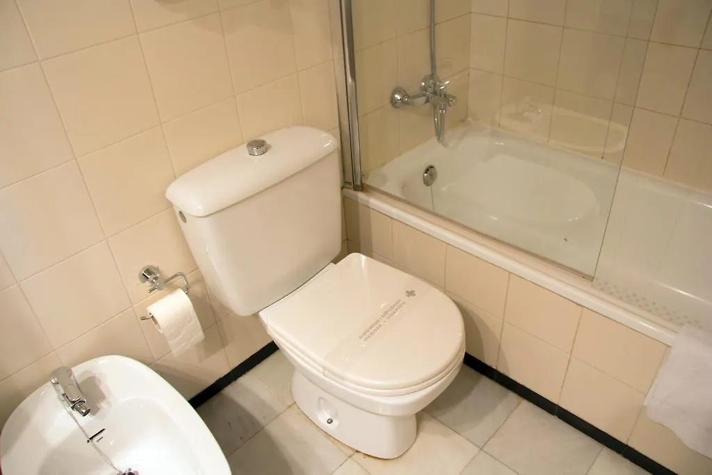 Apartamentos Descartes برشلونة شقة