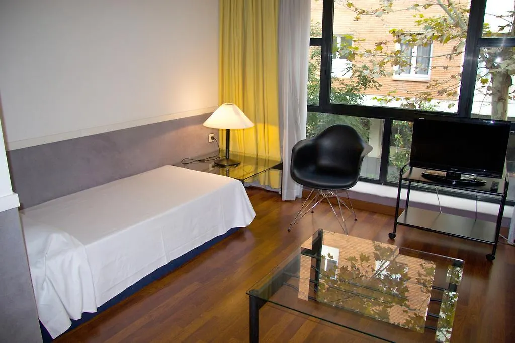 Apartamentos Descartes برشلونة إسبانيا