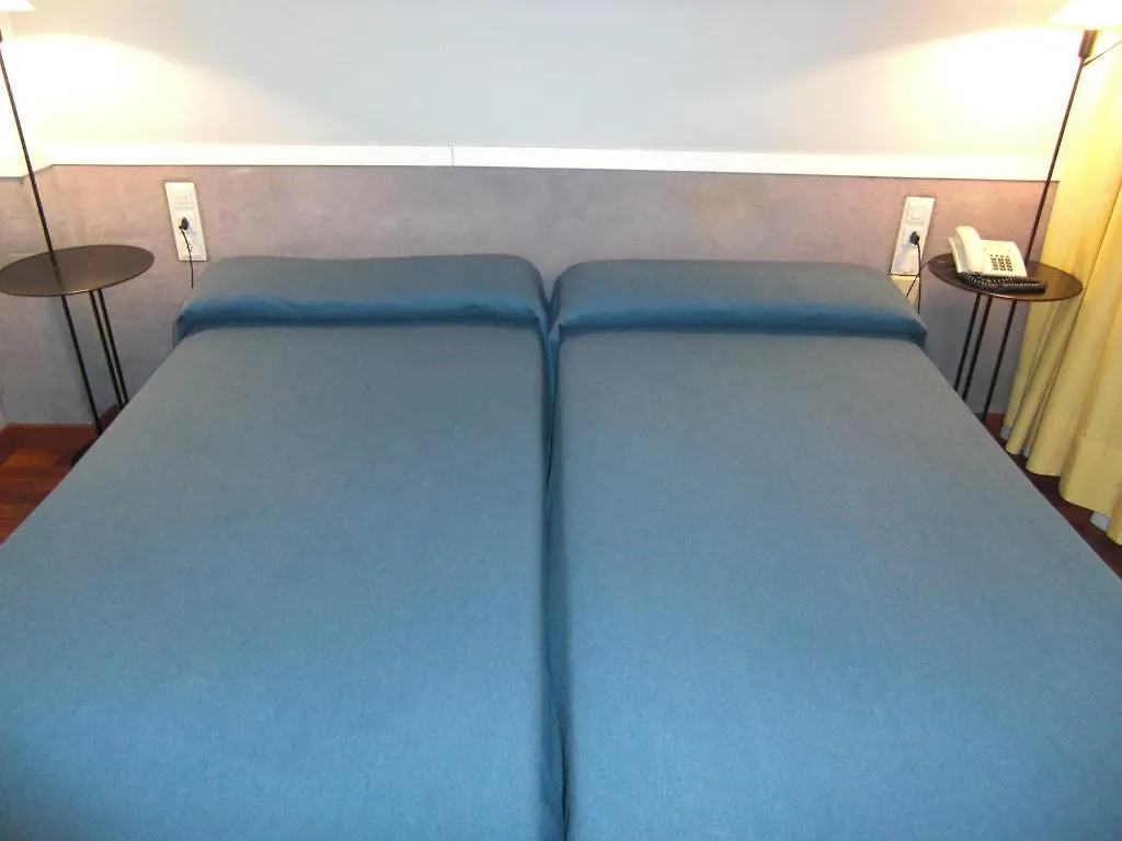 Apartamentos Descartes برشلونة إسبانيا