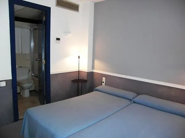 Apartamentos Descartes برشلونة