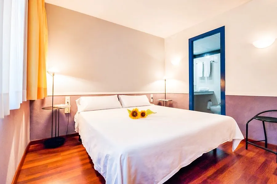 Apartamentos Descartes برشلونة 0*,  إسبانيا