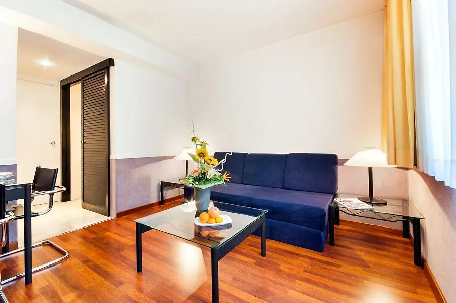 Apartamentos Descartes برشلونة شقة