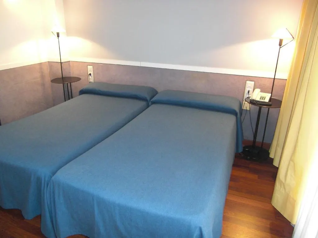 Apartamentos Descartes برشلونة شقة